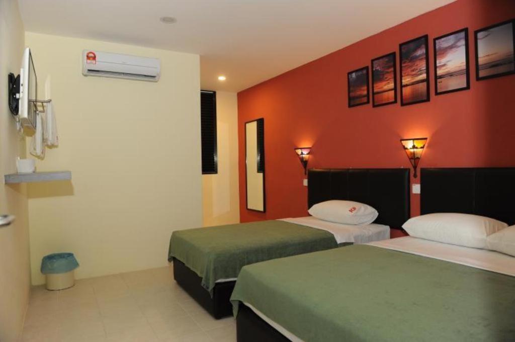 Kuok Pin Hotel Кучинг Экстерьер фото